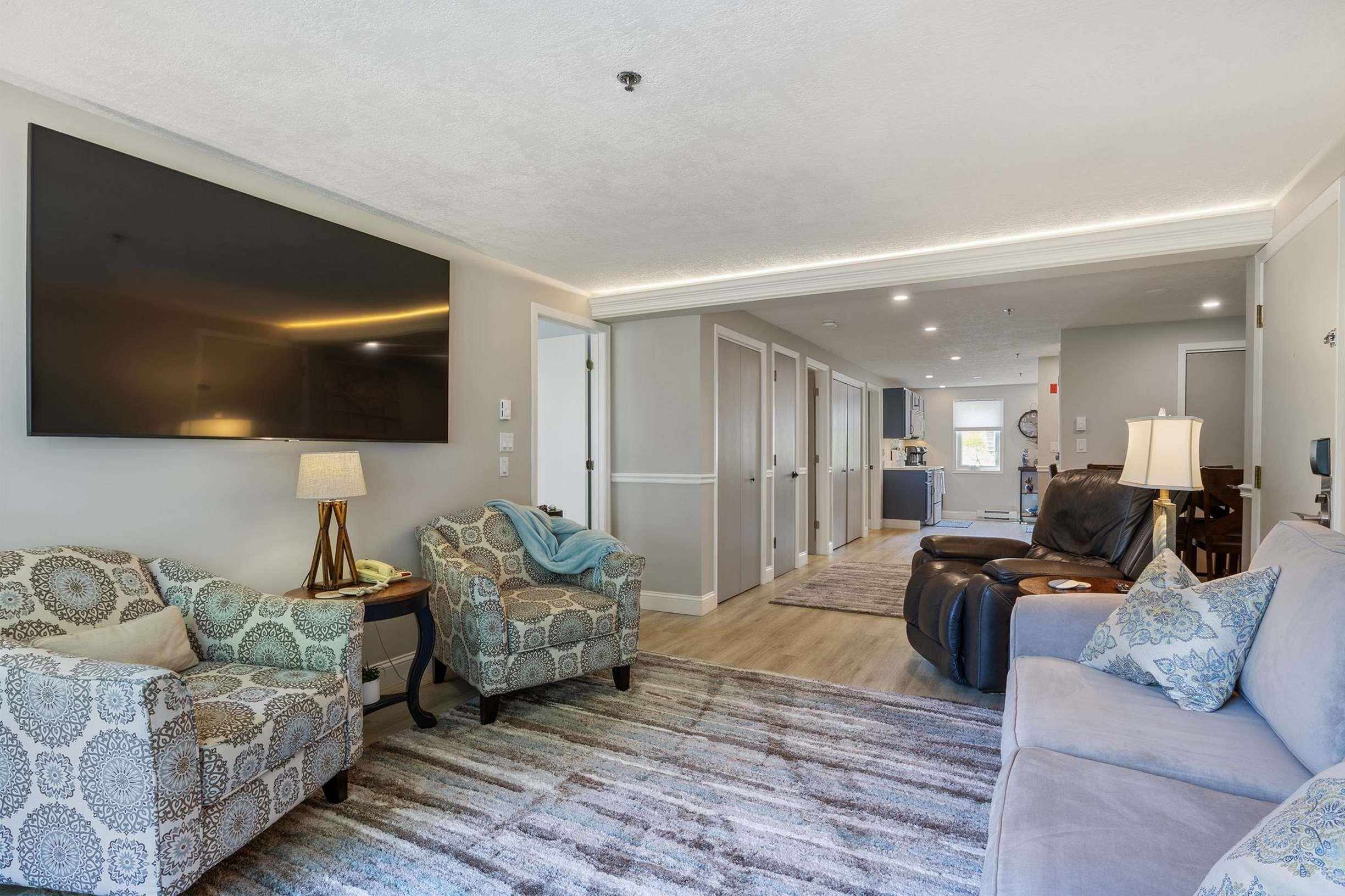 1373 Post Road 6B