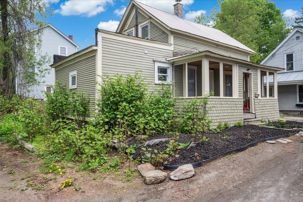 16 Shurtleff Place