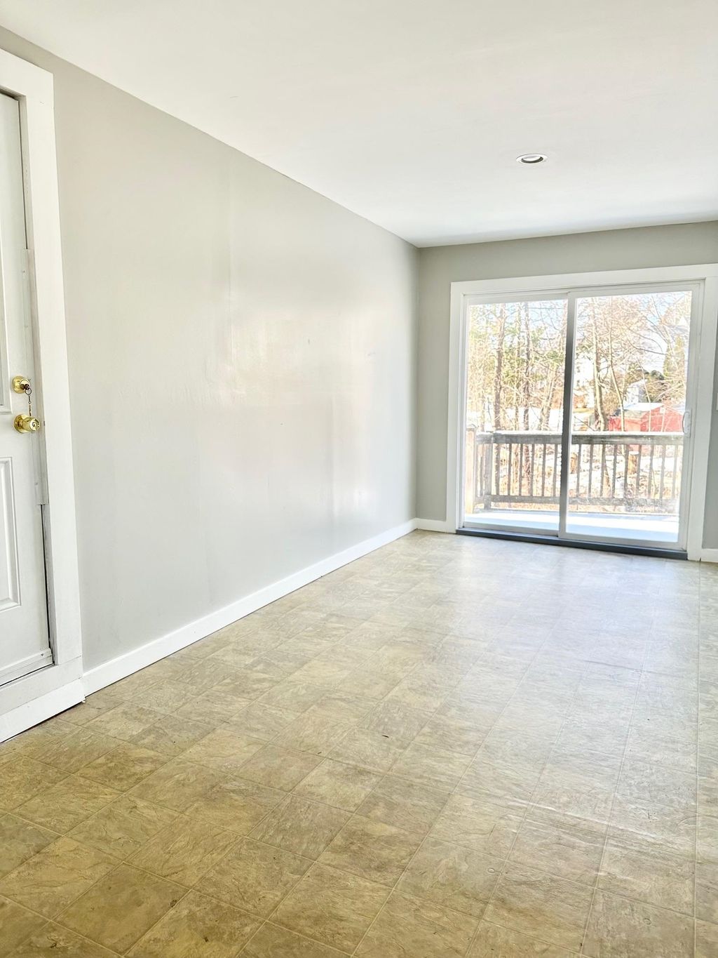 Photo of 180 Kenney Street, Manchester, NH 03103 (MLS # 5056673)