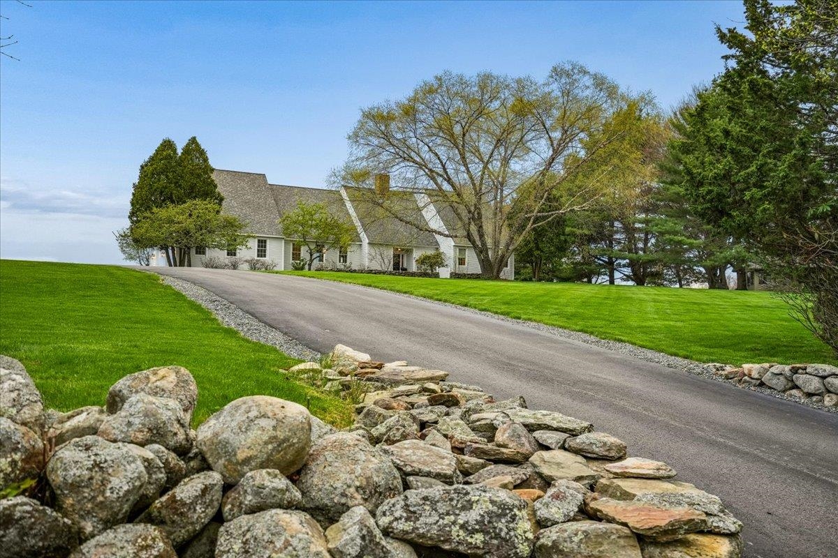 15 Via Tranquilla Street