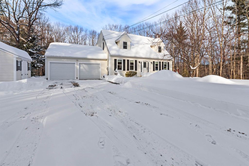 Photo of 9 Mosher Drive, Brookline, NH 03033 (MLS # 5074901)