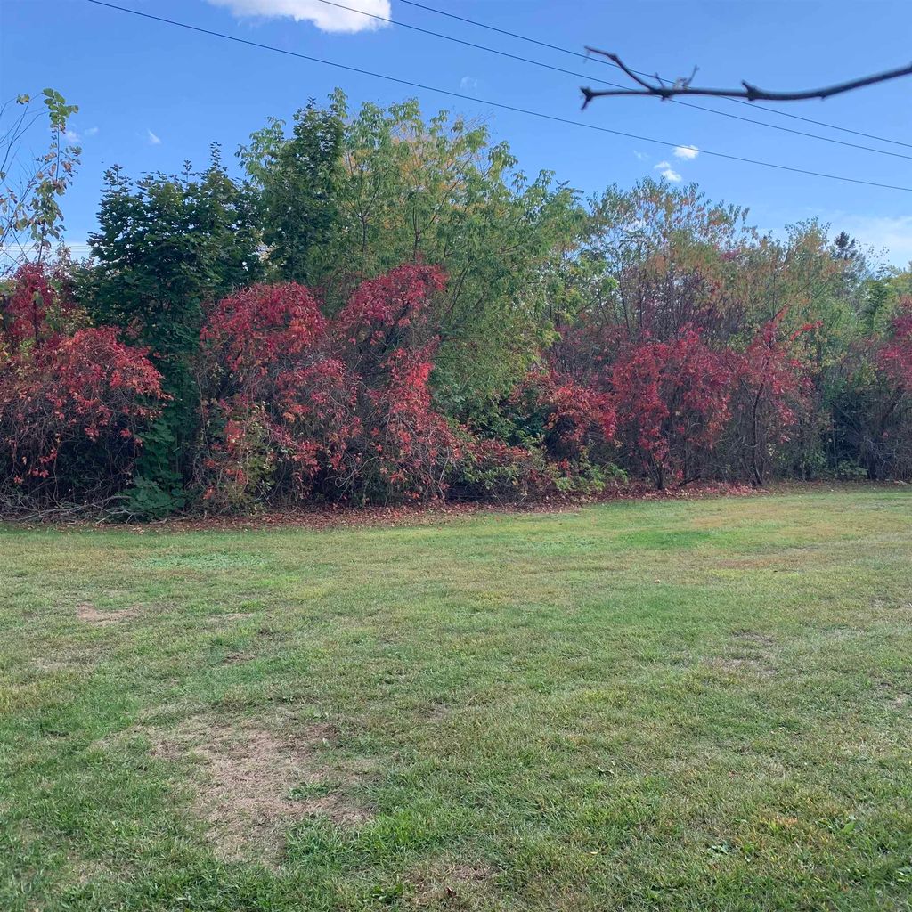 Photo of 24 SPRINGFIELD Estate #24, Rochester, NH 03867 (MLS # 5063730)