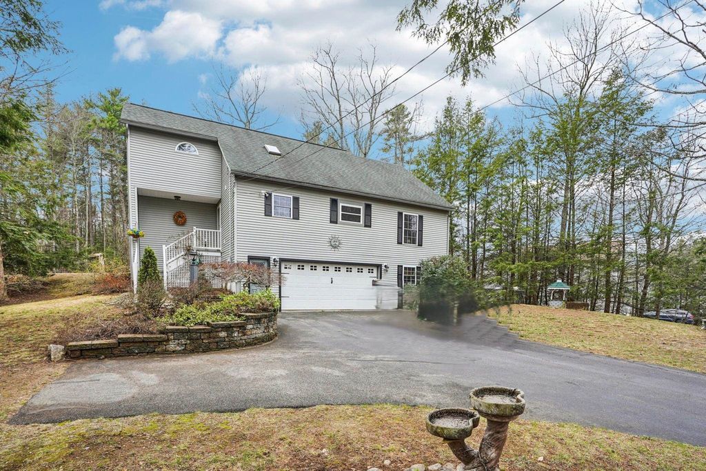 Photo of 19 G H Carter Drive, Danville, NH 03819 (MLS # 5084520)