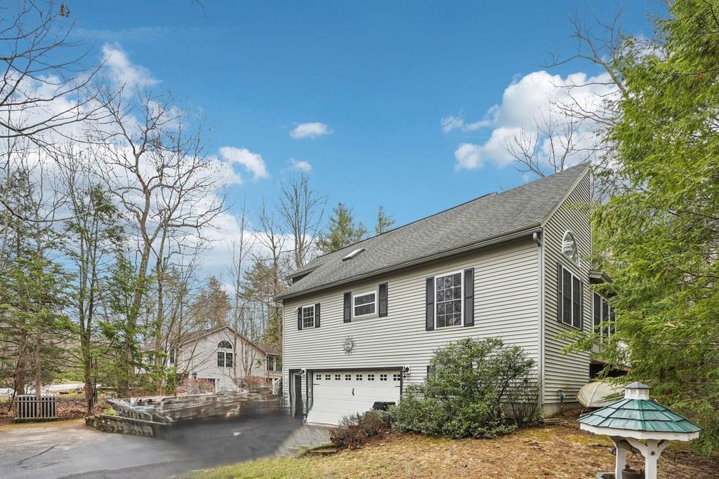 Photo of 19 G H Carter Drive, Danville, NH 03819 (MLS # 5084520)