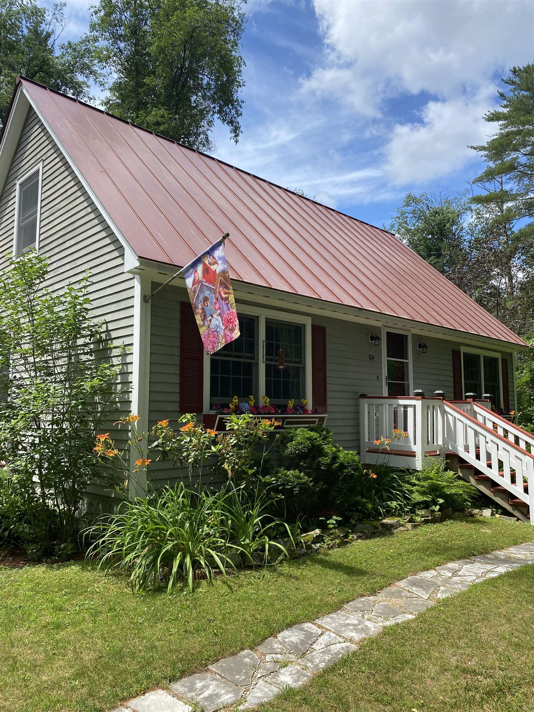 84 Jasper Lane
