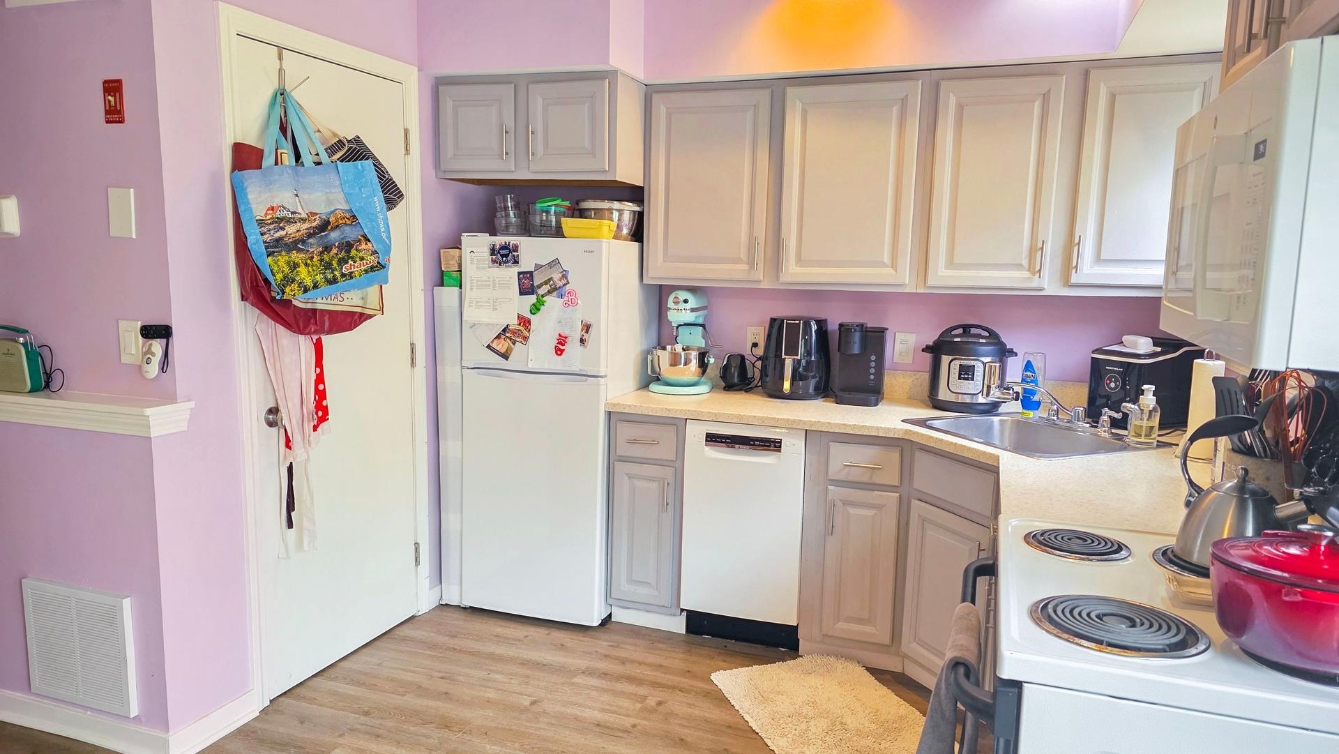 133 Colonial Drive 501