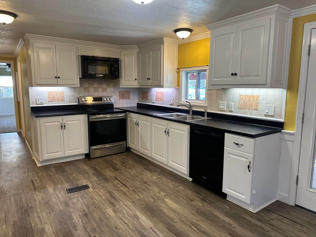 Photo of 23 Holiday Lane, Belmont, NH 03220 (MLS # 5074457)