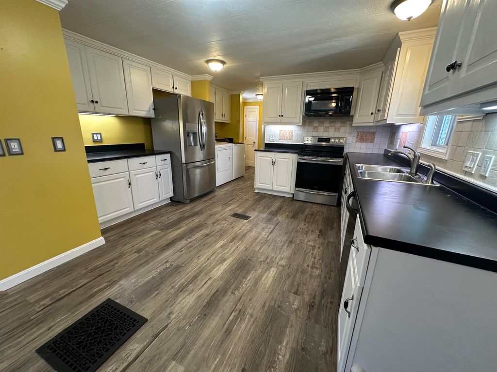 Photo of 23 Holiday Lane, Belmont, NH 03220 (MLS # 5074457)