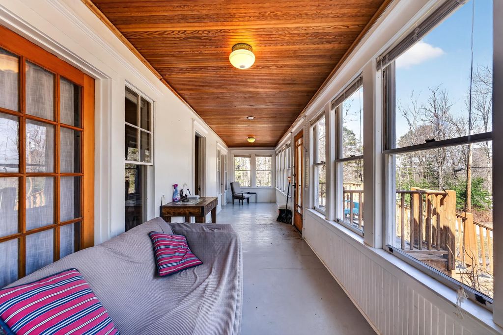 Photo of 92 Pinewood Avenue, Bethlehem, NH 03574 (MLS # 5083321)