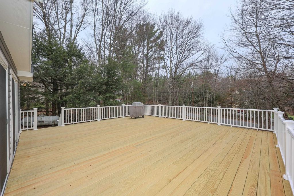 Photo of 32 Murray Hill Road, Candia, NH 03034 (MLS # 5084980)