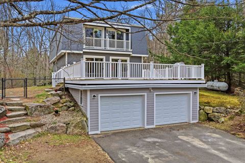 Photo of 32 Murray Hill Road, Candia, NH 03034 (MLS # 5084980)