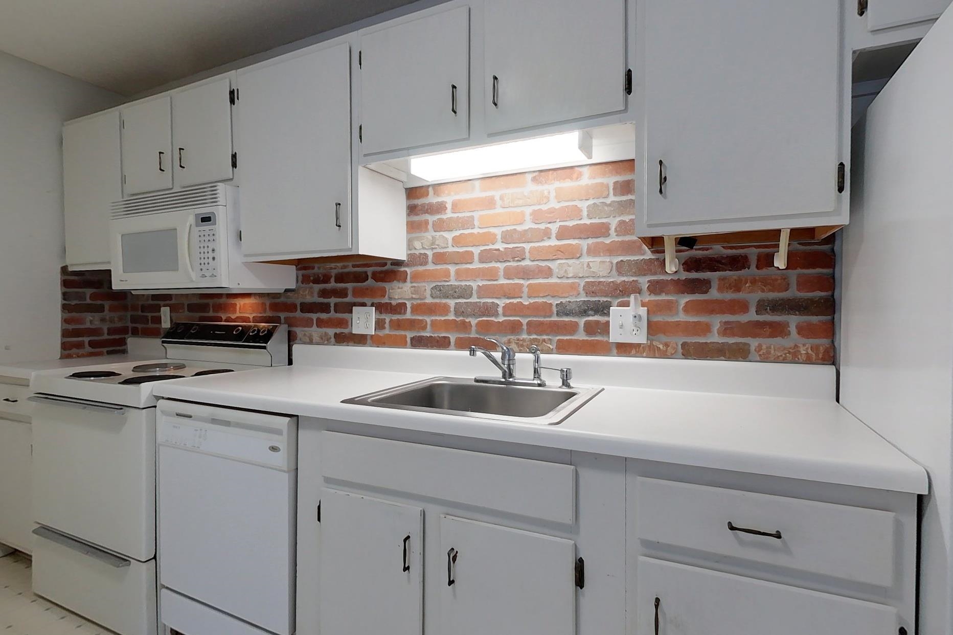 8 Saint James Place 803