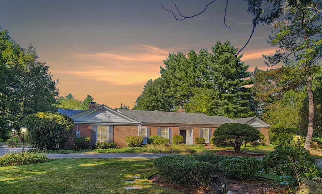 Photo of 120 Ledgewood Road, Manchester, NH 03104 (MLS # 5060850)