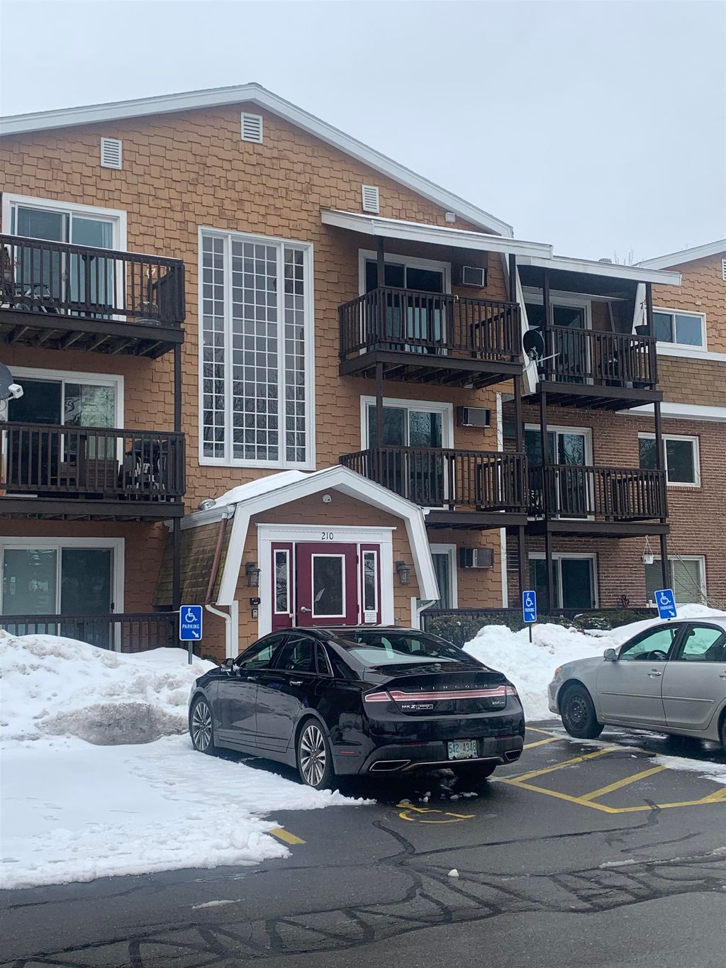 Photo of 210 Brook Village Road #26, Nashua, NH 03062 (MLS # 5078510)