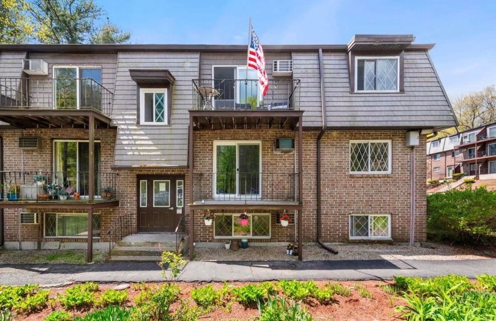 Photo of 3 Pembroke Drive #15, Derry, NH 03038 (MLS # 5088365)