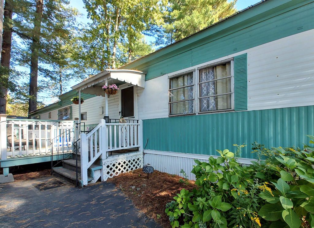 Photo of 116 Robin Hood Drive, Exeter, NH 03833 (MLS # 5064707)