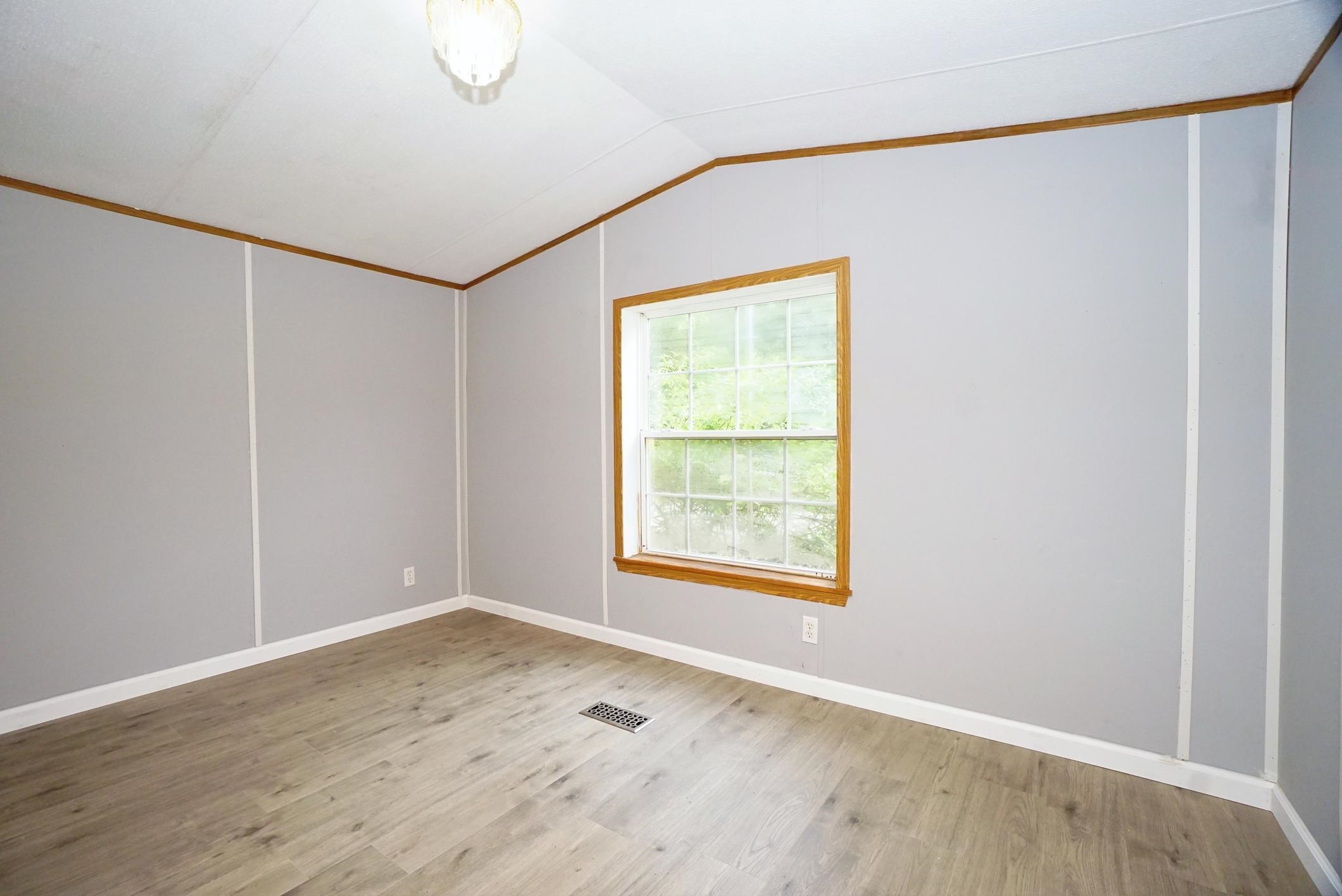 Barrington, New Hampshire 03825, United States, 3 Bedrooms Bedrooms, ,1 BathroomBathrooms,Residential,Active,163426