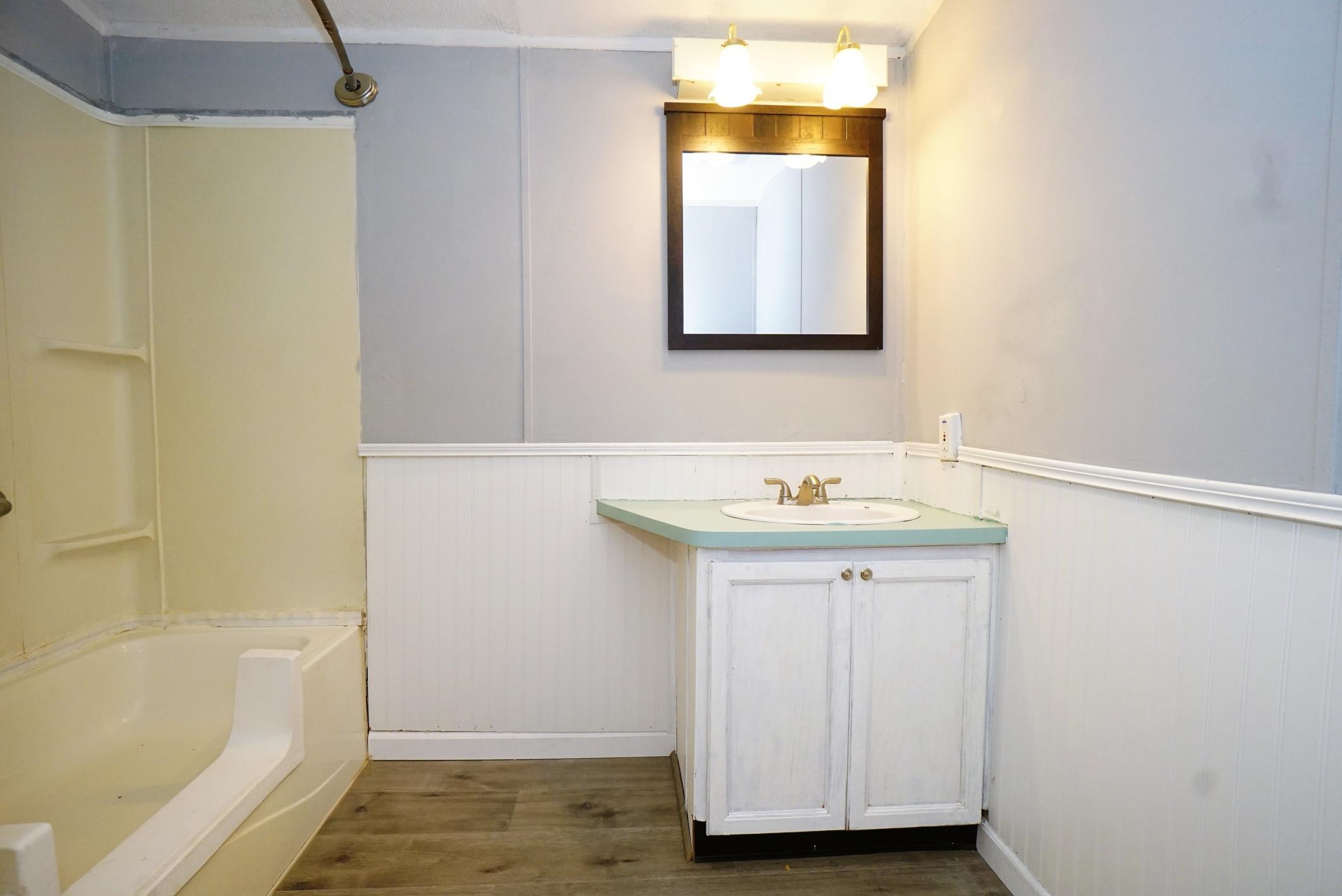 Barrington, New Hampshire 03825, United States, 3 Bedrooms Bedrooms, ,1 BathroomBathrooms,Residential,Active,163426