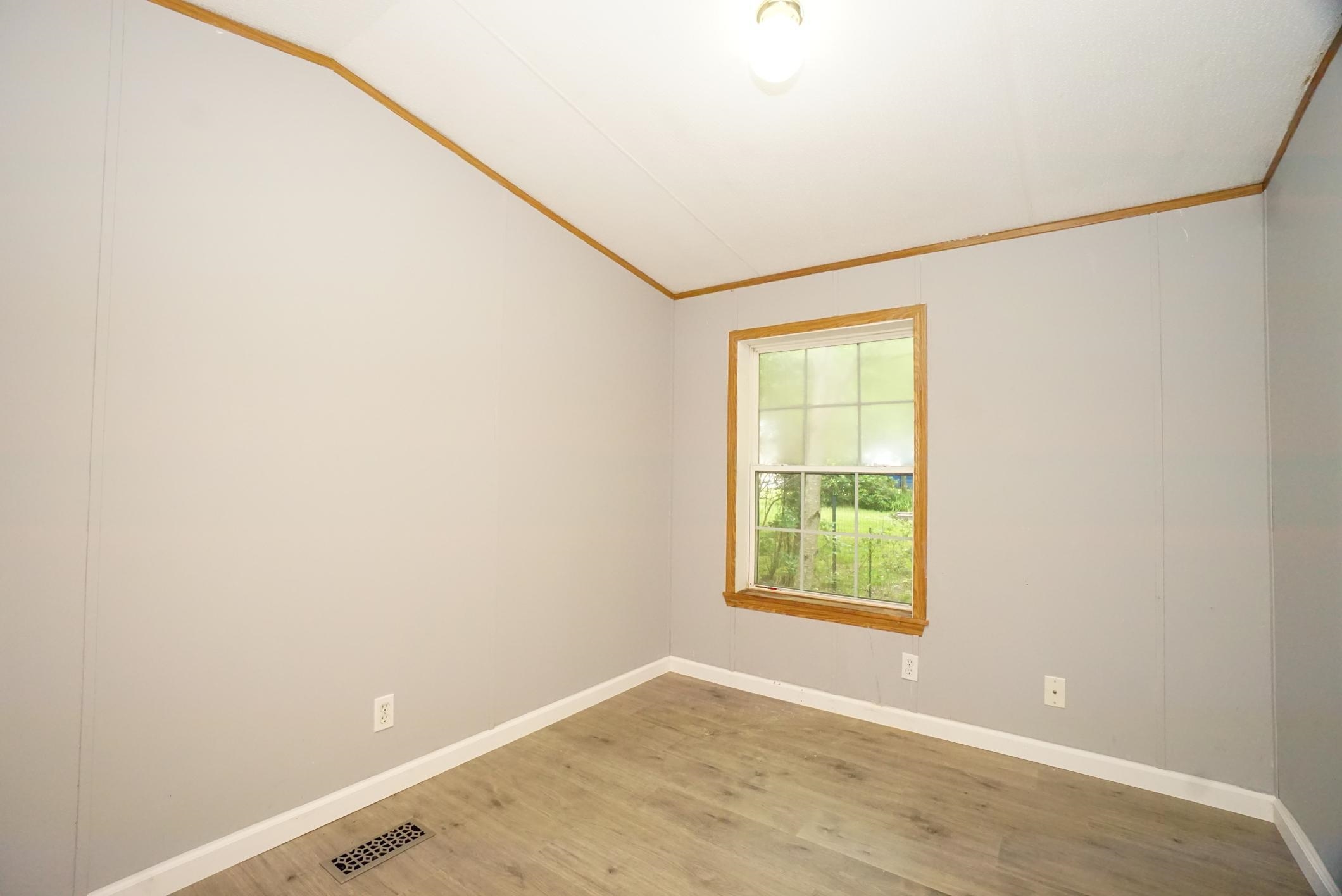 Barrington, New Hampshire 03825, United States, 3 Bedrooms Bedrooms, ,1 BathroomBathrooms,Residential,Active,163426