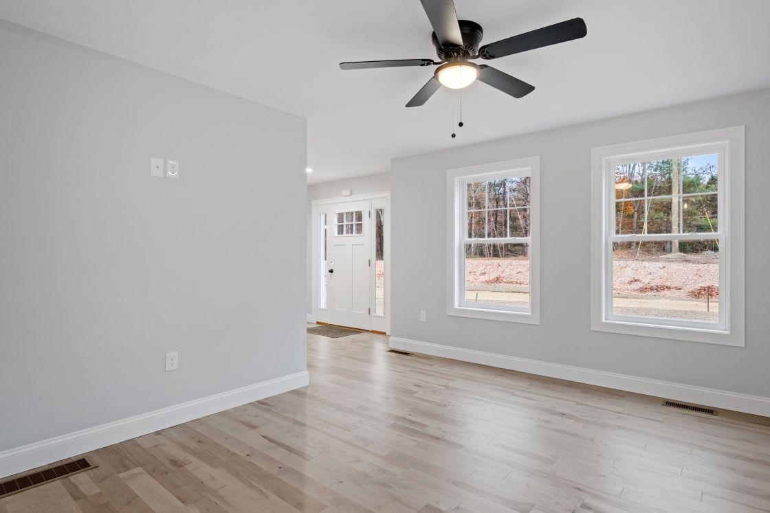 New Durham, New Hampshire 03855, United States, 3 Bedrooms Bedrooms, ,2 BathroomsBathrooms,Residential,Active,2762