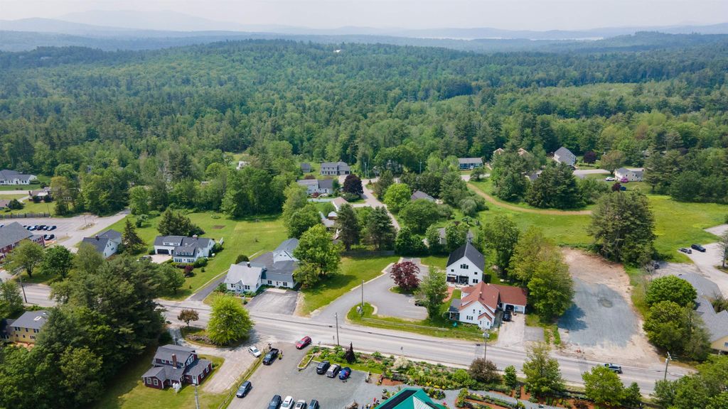 Photo of 10 Main Street, New London, NH 03257 (MLS # 5081266)