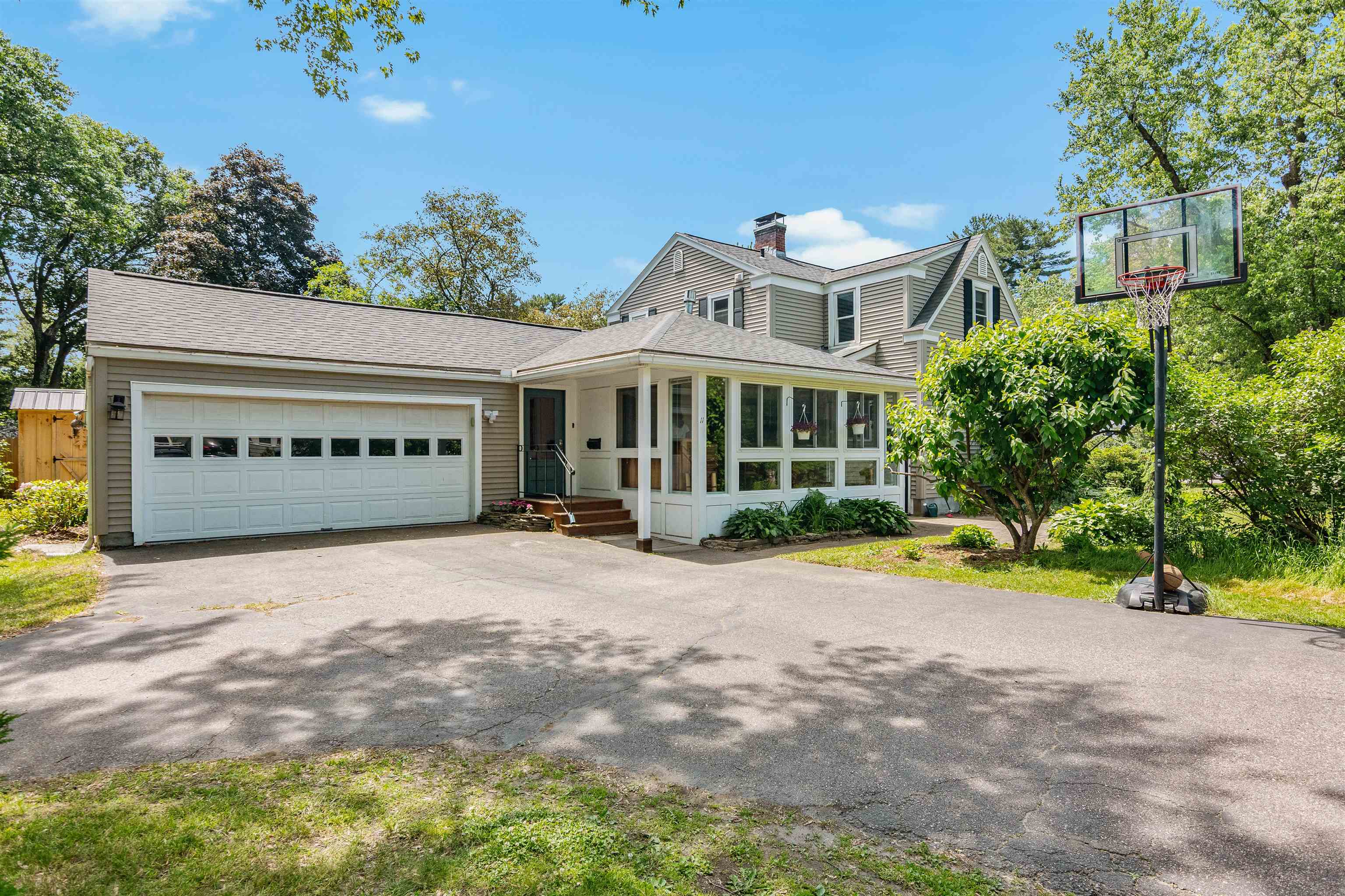11 Beacon Street