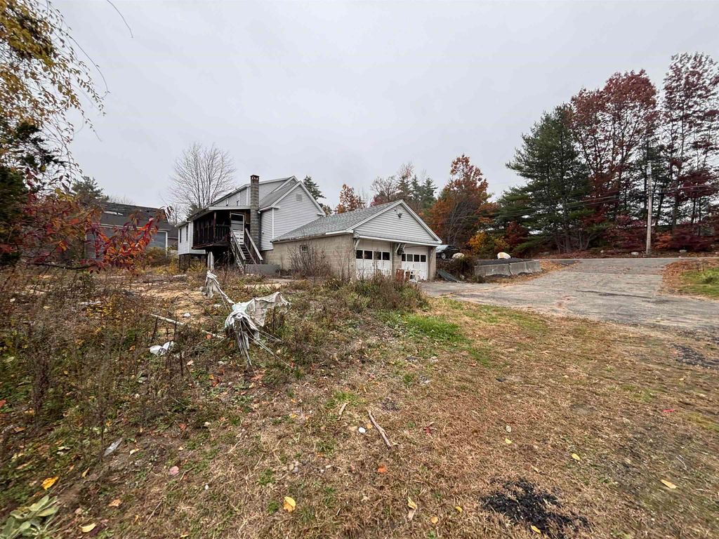 Photo of 19 Auburn Road, Londonderry, NH 03053 (MLS # 5068689)