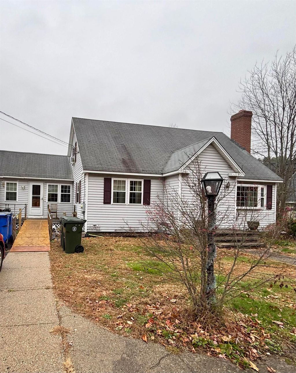 Photo of 19 Auburn Road, Londonderry, NH 03053 (MLS # 5068689)