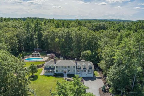 Photo of 127 Hooksett Road, Auburn, NH 03032 (MLS # 5089008)