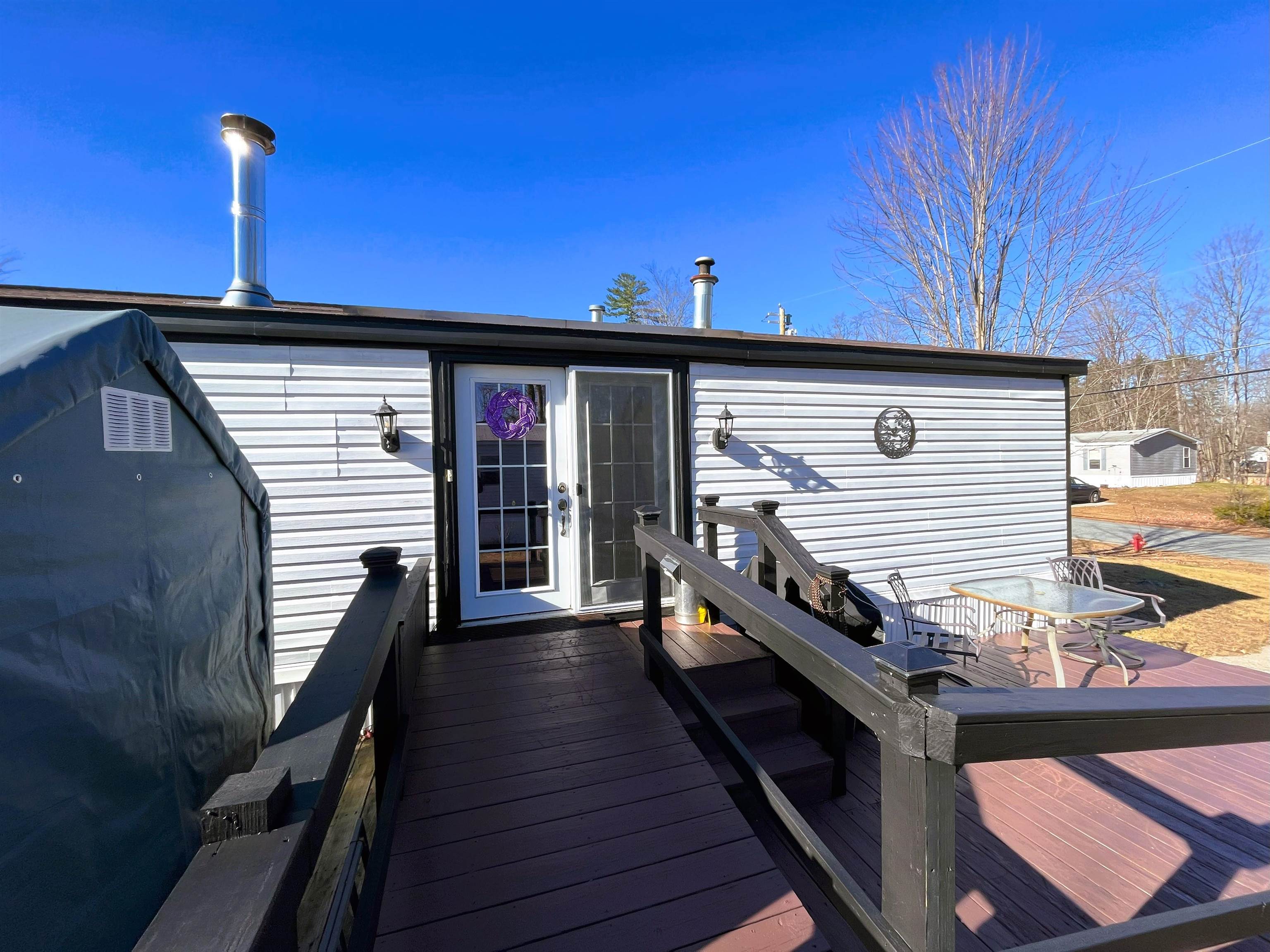 45 Lamplighter Drive
