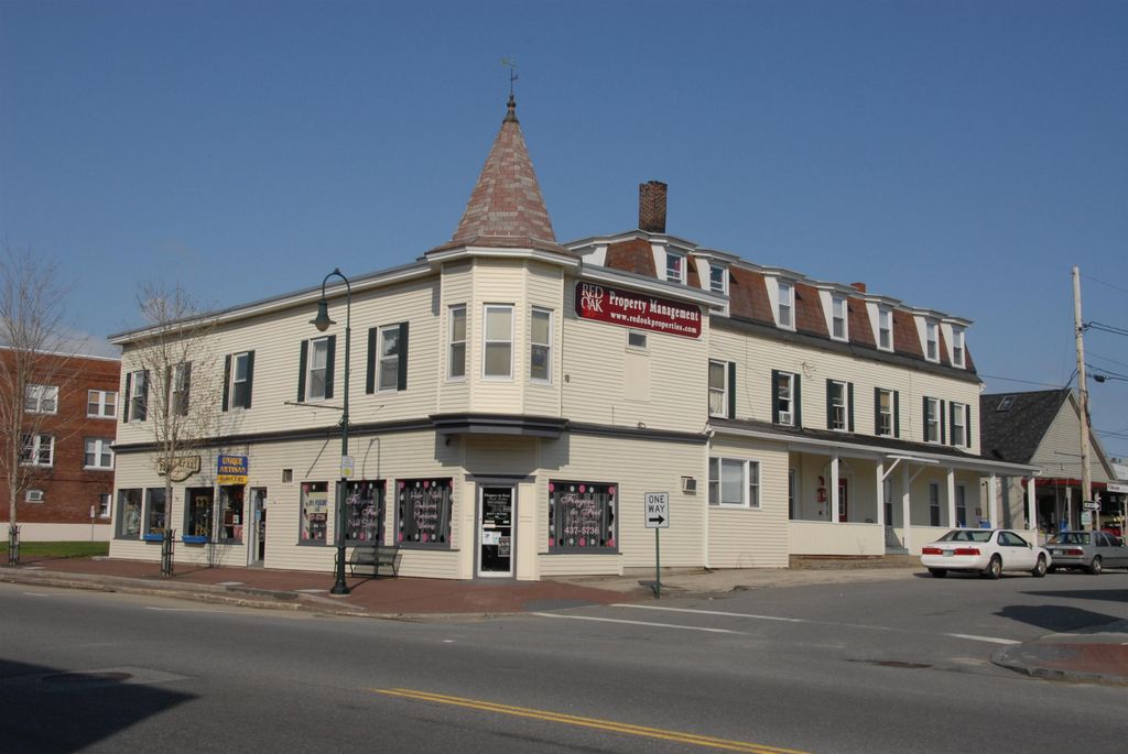 Photo of 4 Martin Street #5, Derry, NH 03038 (MLS # 5070548)