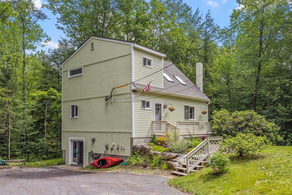 Photo of 120 Locarno Street, Moultonborough, NH 03254 (MLS # 5080355)