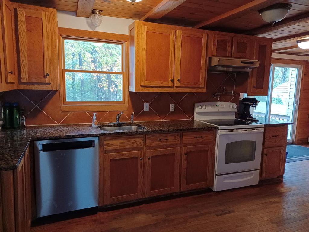 Photo of 71 Old Town Farm Road, Exeter, NH 03833 (MLS # 5068386)