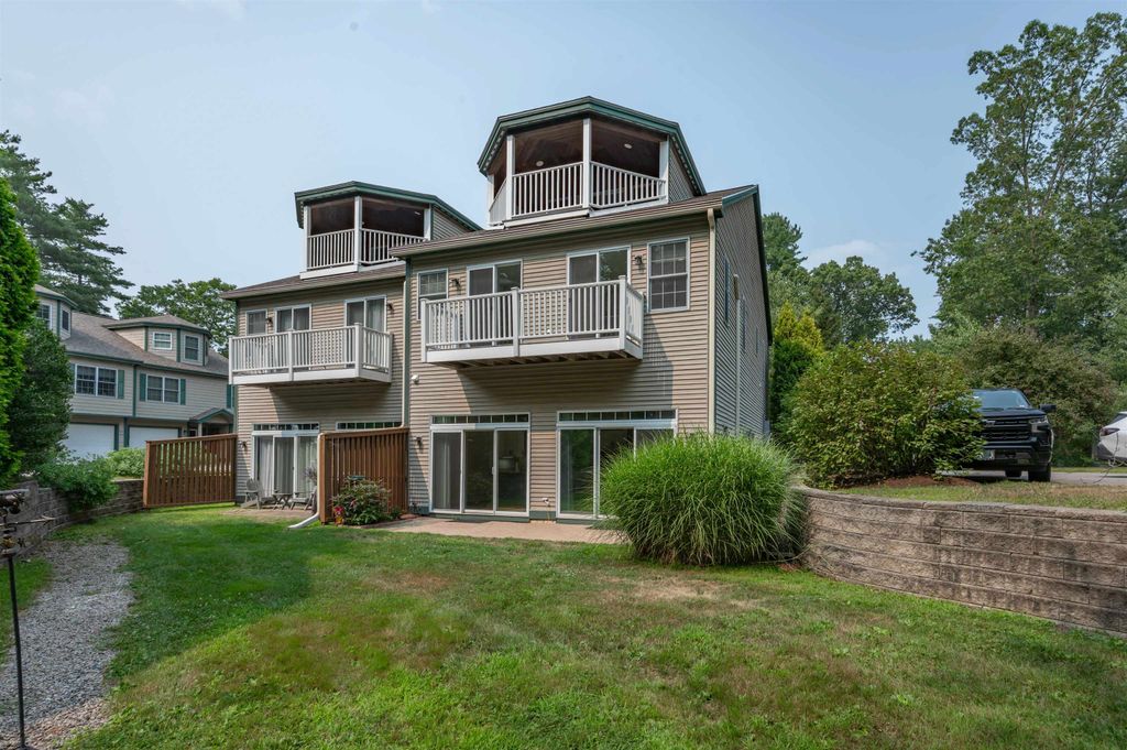 Photo of 59 Clearwater Drive, Dover, NH 03820 (MLS # 5055912)