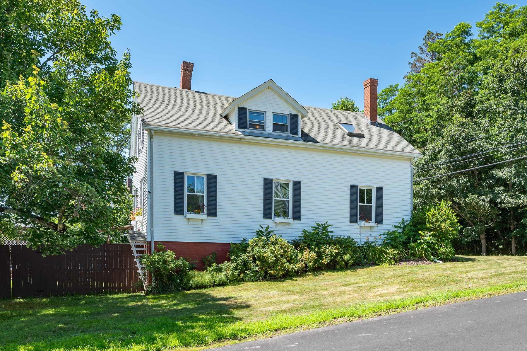 45 Oak Street