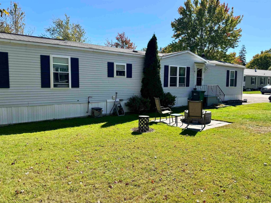 Photo of 204 Mackerel Avenue, Portsmouth, NH 03801 (MLS # 5063529)