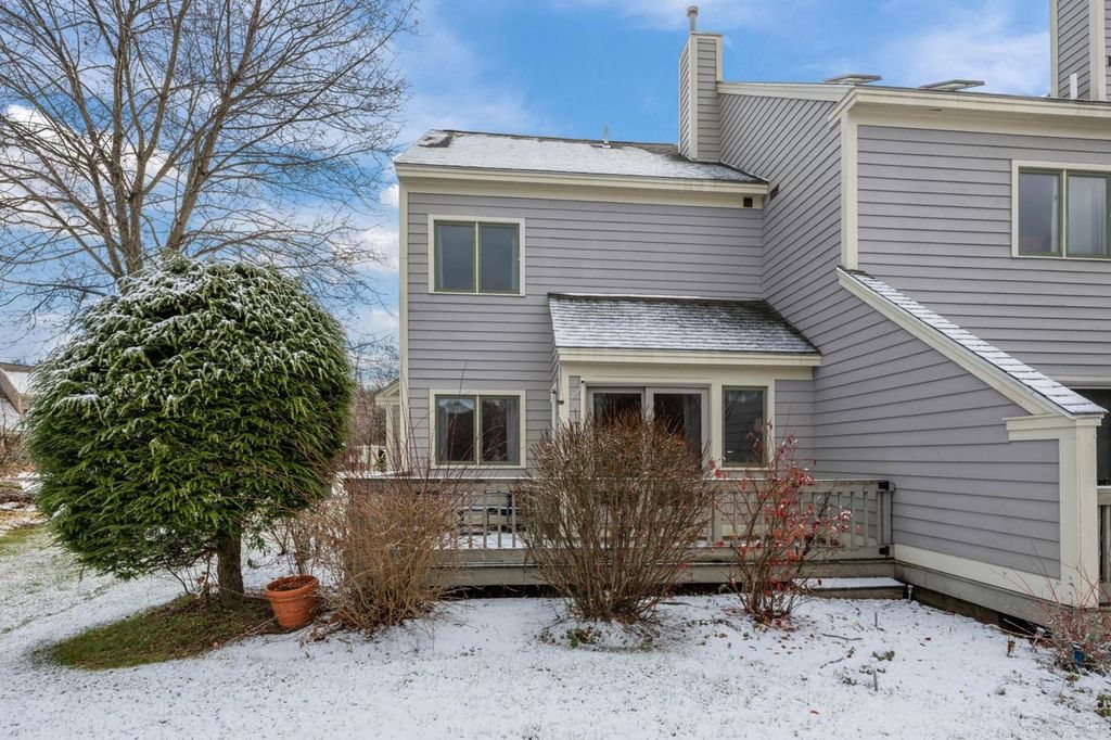 Photo of 388 Western Avenue #E1, Henniker, NH 03242 (MLS # 5071084)