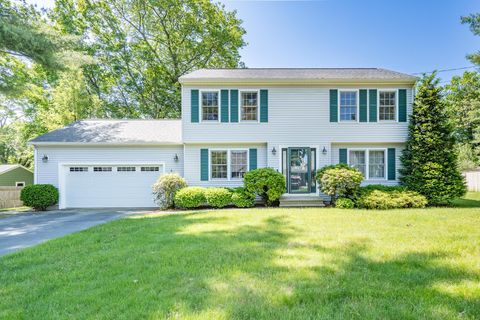 4 Edith Avenue Nashua NH 03064