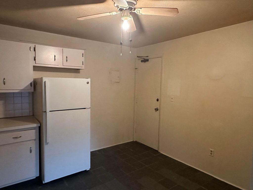 Photo of 126 Mammoth Road #20, Hooksett, NH 03106 (MLS # 5073697)