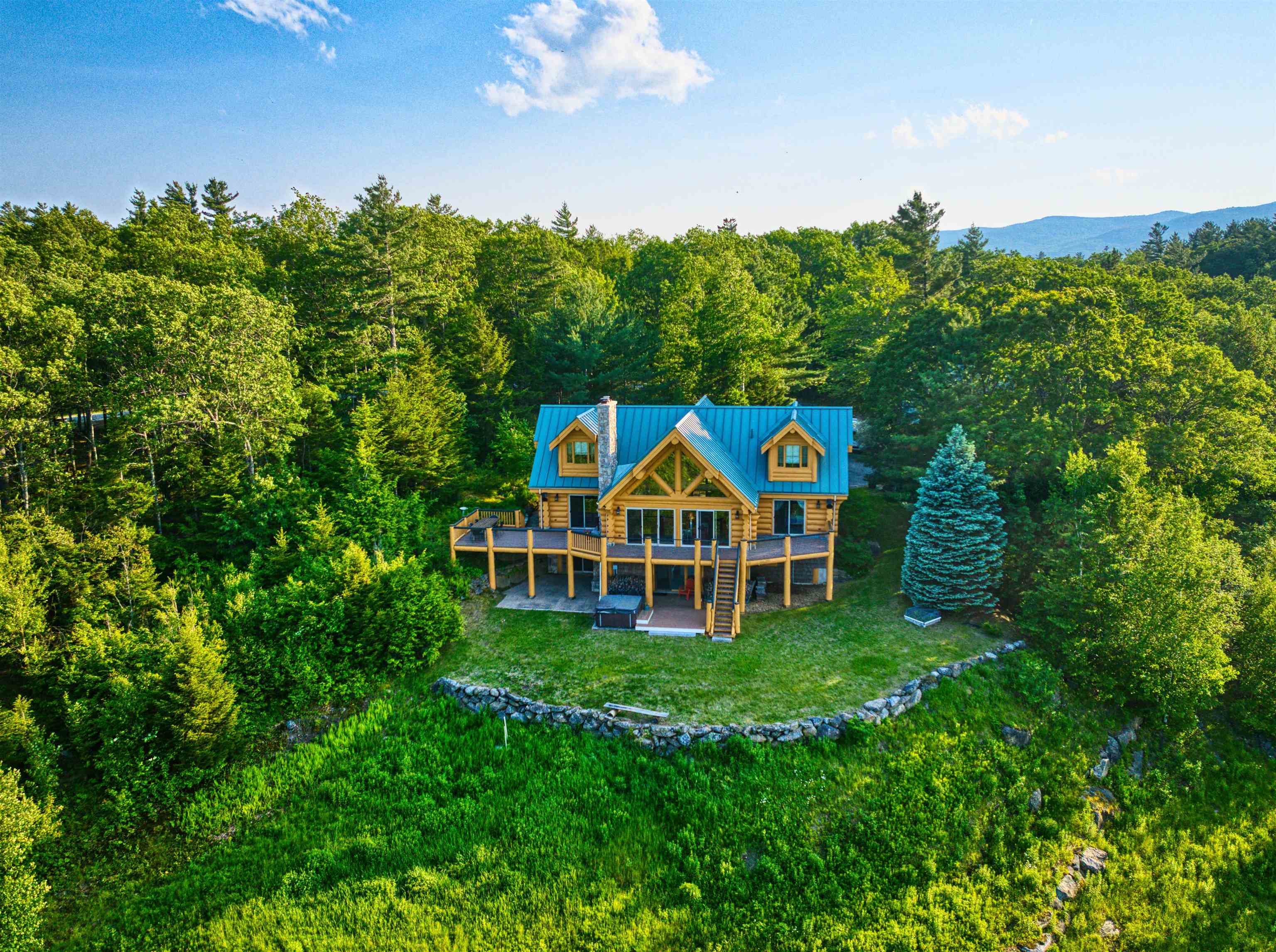 10 Eastridge Road
