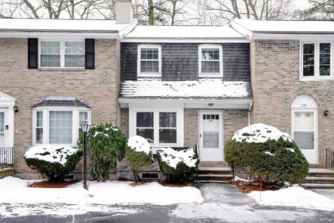 174 Fieldstone Drive Londonderry NH 03053