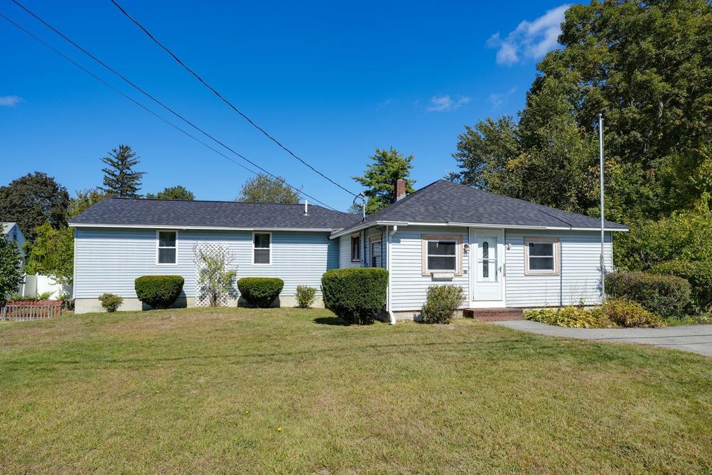 Photo of 12 Bell Street, Nashua, NH 03064 (MLS # 5062605)