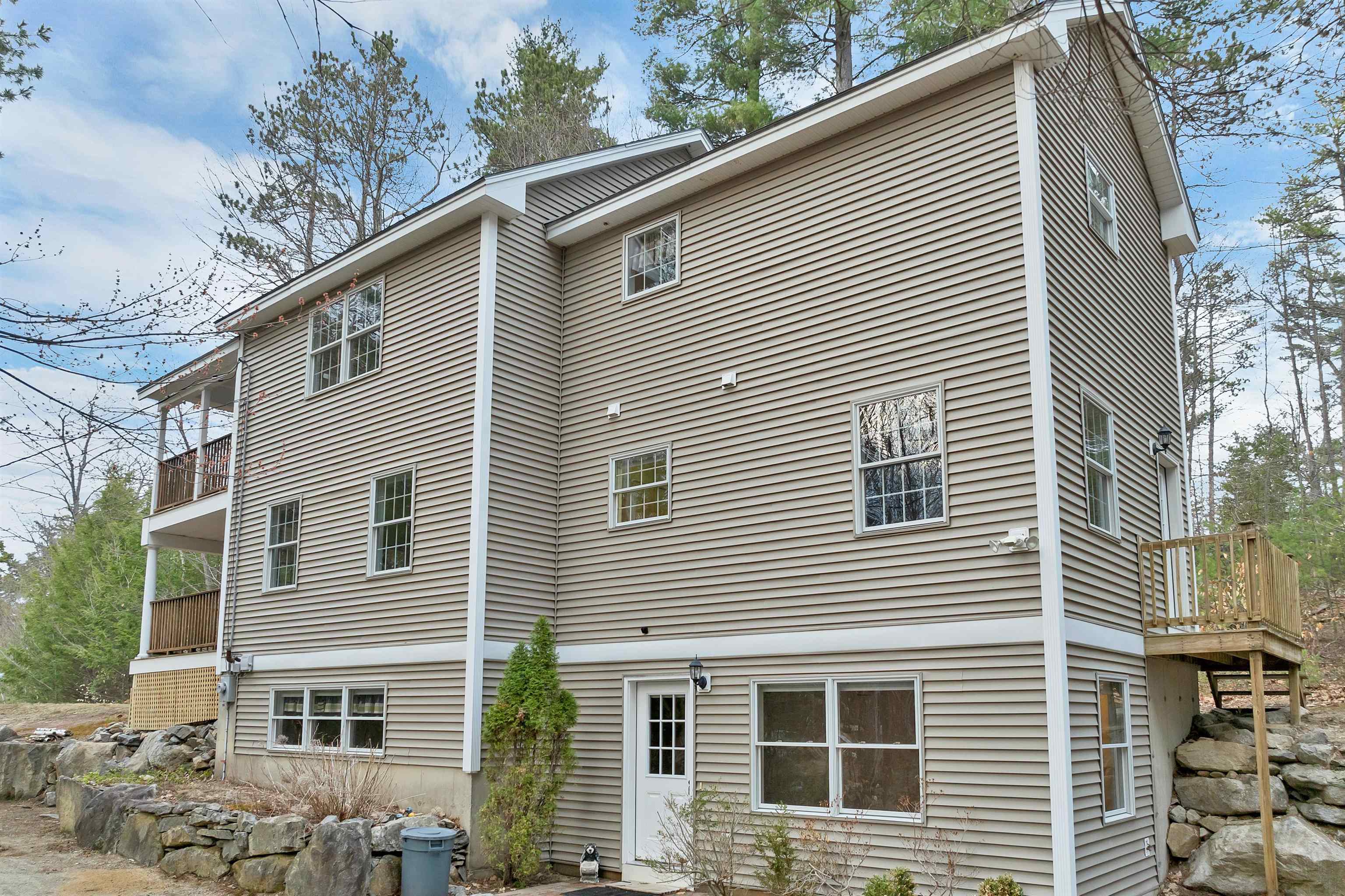 1472 Mount Major Highway