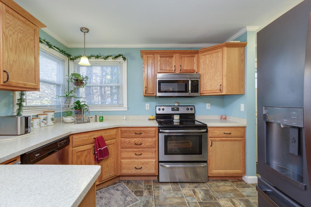 Photo of 7 Currier Road, Concord, NH 03301 (MLS # 5070279)