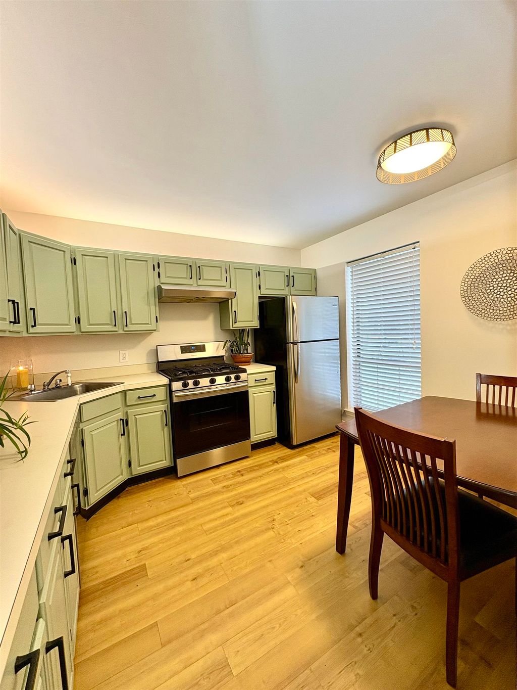 Photo of 130 Middlesex Road, Merrimack, NH 03054 (MLS # 5077946)