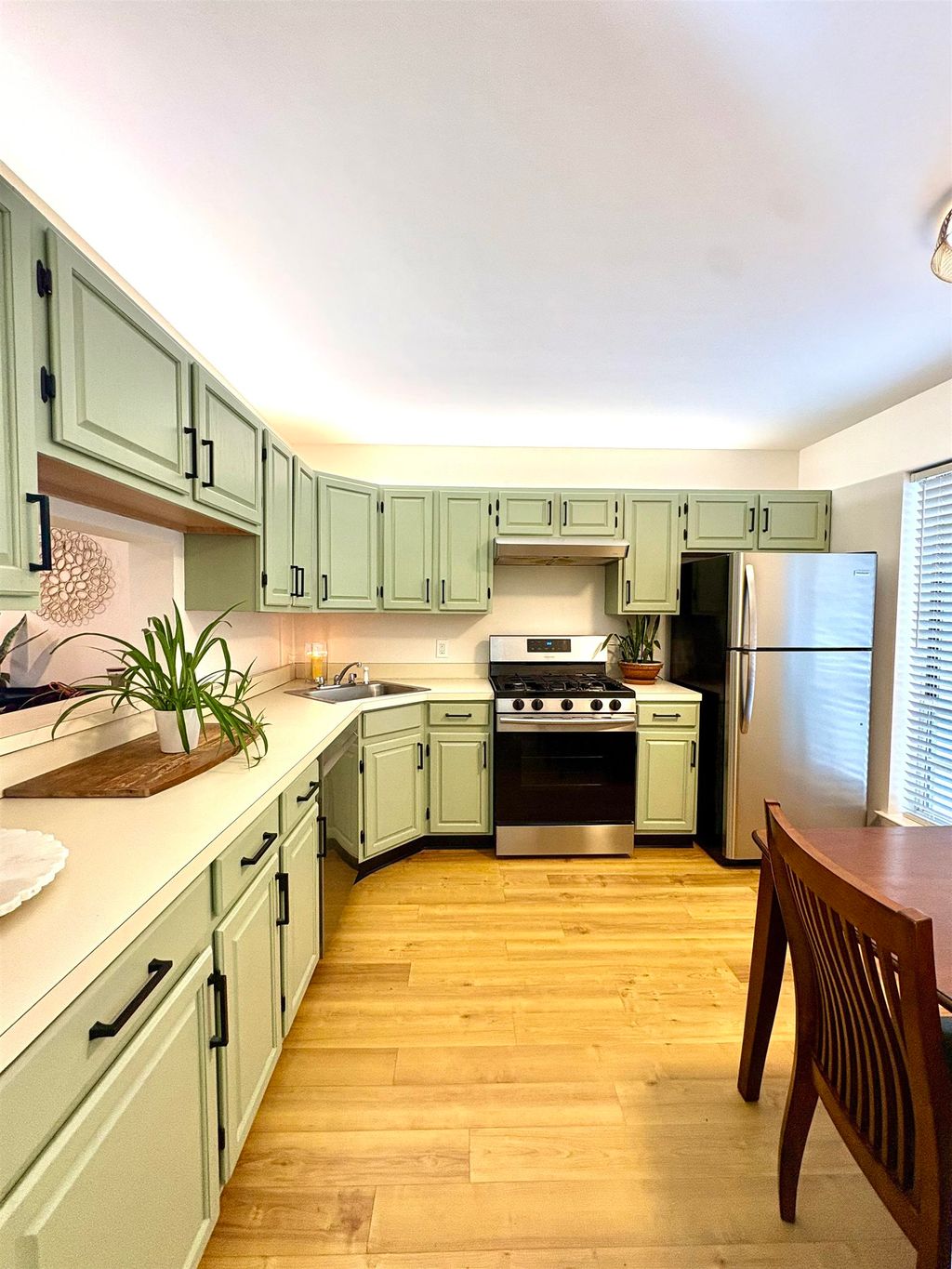 Photo of 130 Middlesex Road, Merrimack, NH 03054 (MLS # 5077946)