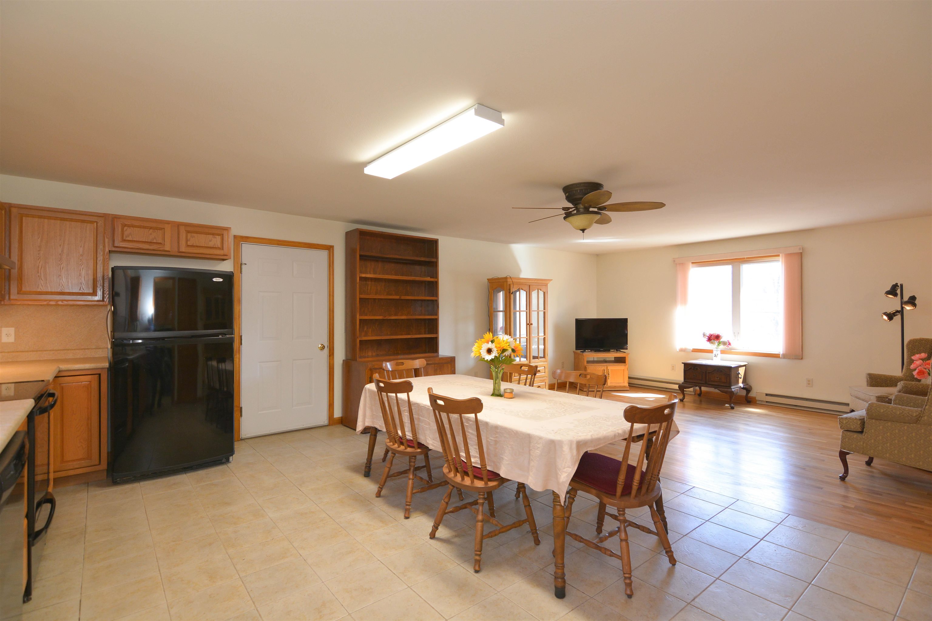 863 River Road