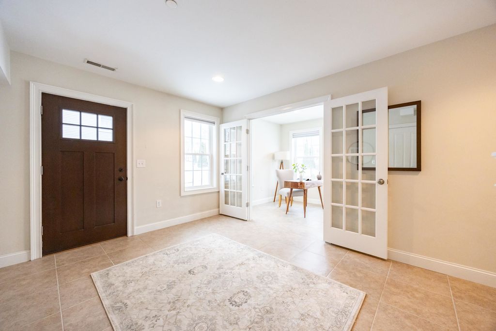 Photo of 34 Acadia Lane, Exeter, NH 03833 (MLS # 5078434)