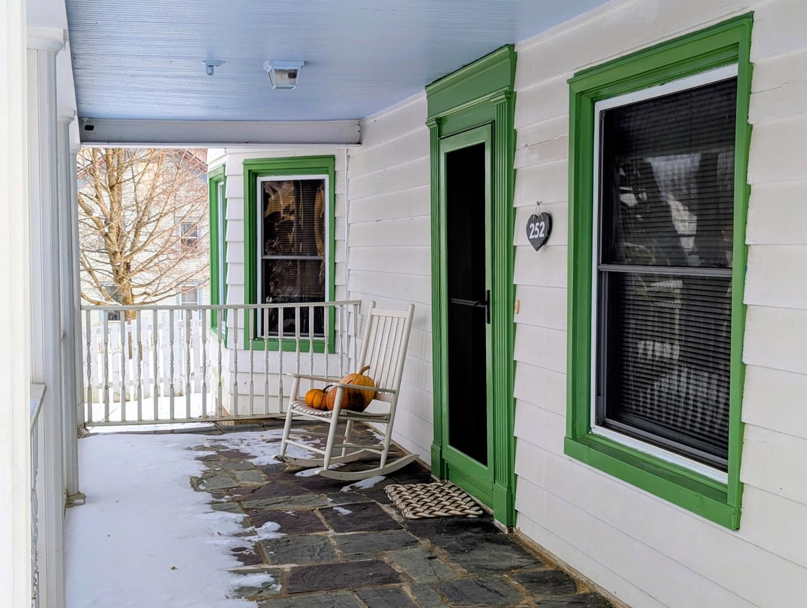 252 North Pleasant Street