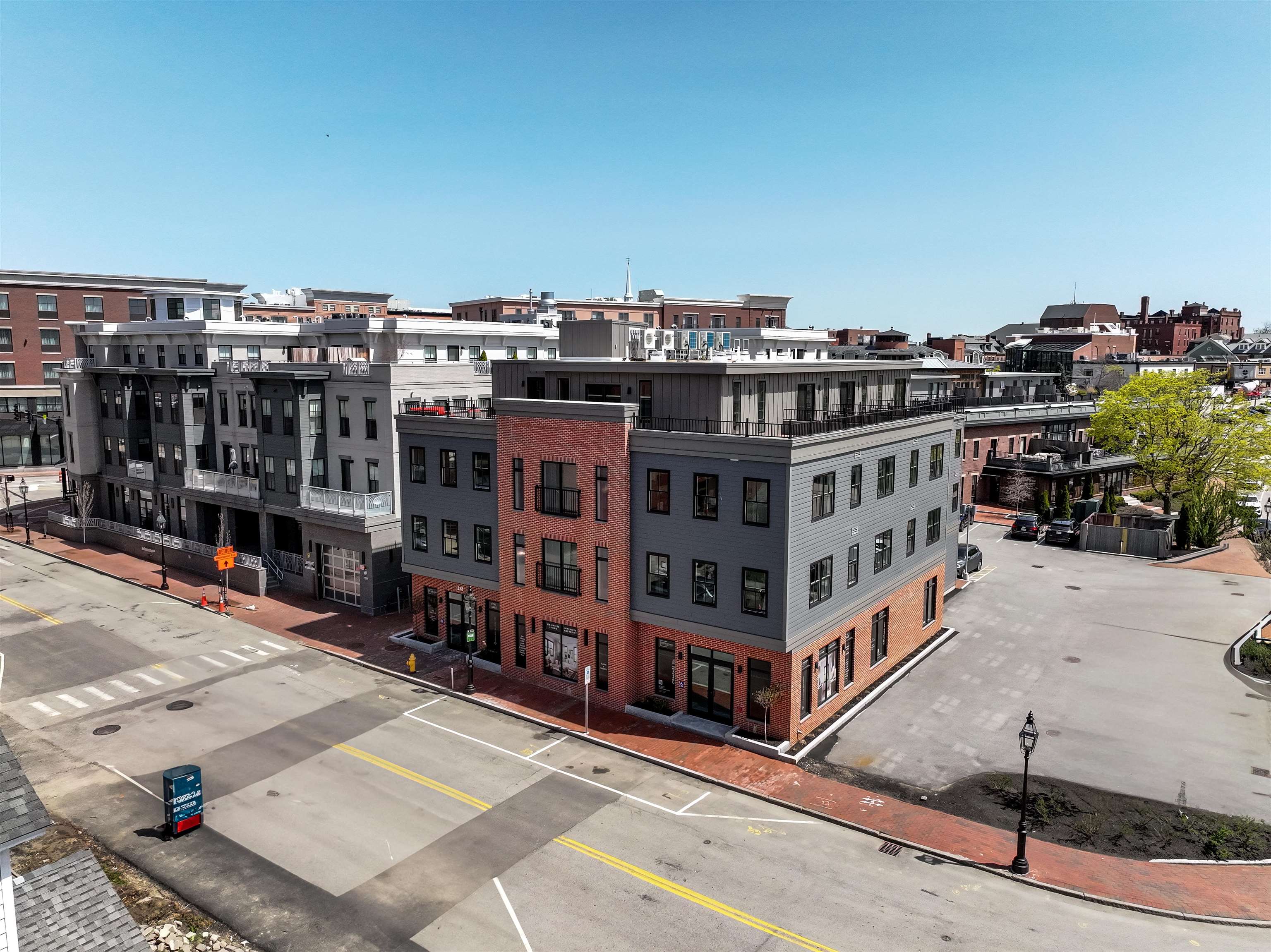 238 Deer Street 208